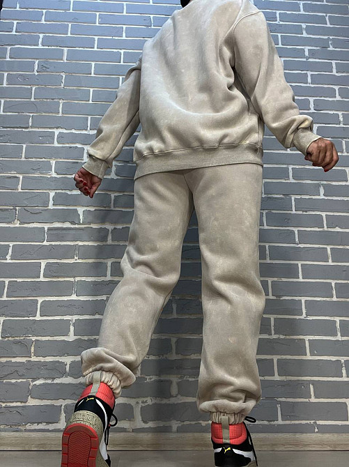 Костюм женский Joy One 24182 оверсайз свитшот с джоггерами вареный утепленный, бежевый, one size Киев - изображение 3