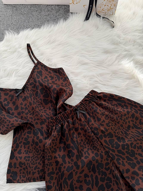 Женская базовая повседневная домашняя шелковая пижама с кружевом Шоколад, 42/44 Одесса - изображение 2