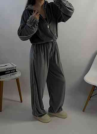 Женский стильный повседневный велюровый костюм Графит Одесса