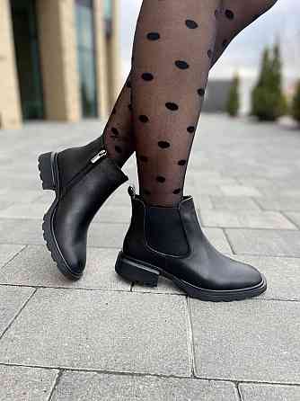 Masis Черевики жіночі MASIS чорні натуральна шкіра весна-осінь висота 10 см (Ч798) Коломия