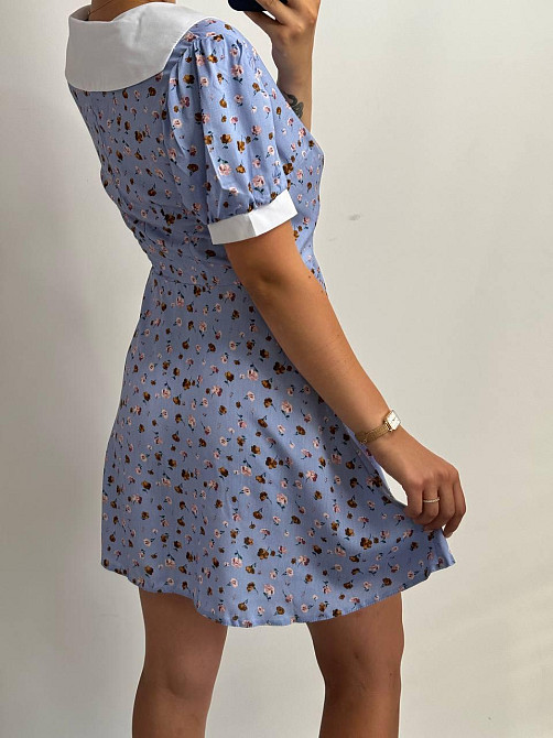 Жіноча легкасукня з штапелю з білим комірцем Блакитний з квітами XS-S Харків - фото 4