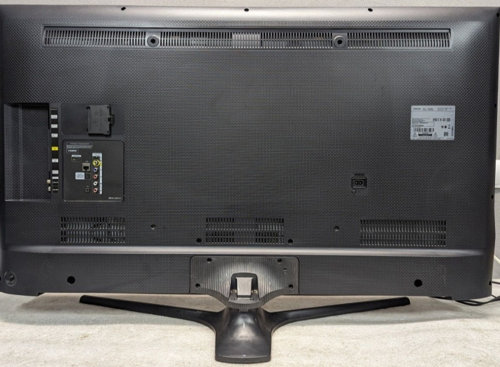 Телевизор: Samsung UE50J6289 127cm. (50