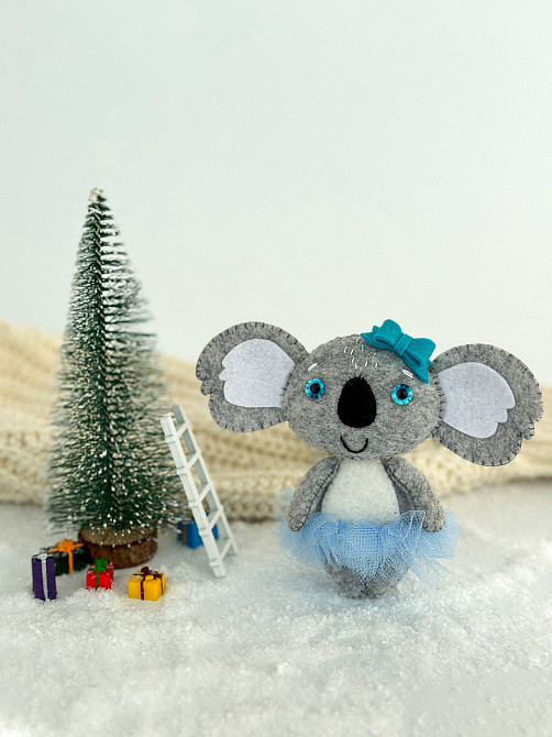 "Новорічна ялинкова прикраса з фетру ручної роботи - Коала (дівчинка) Київ - фото 5