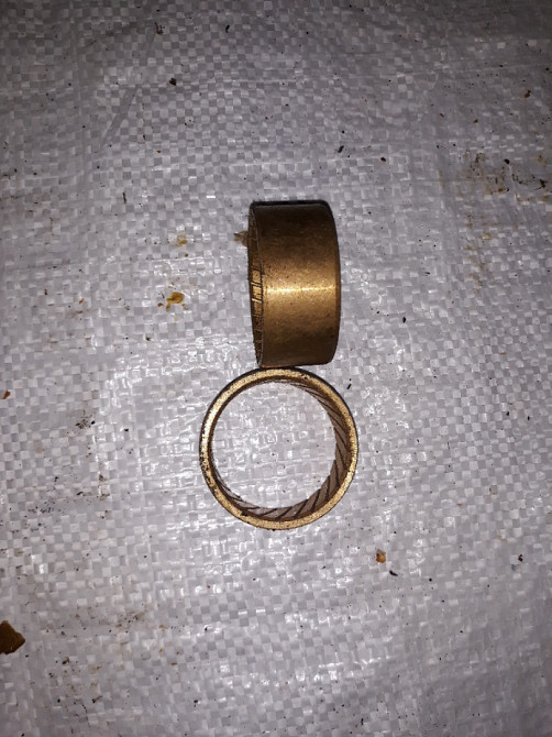 Втулка шатуна ЯАЗ-204, ЯАЗ-206. 201-1004052-А2 Харків - фото 1