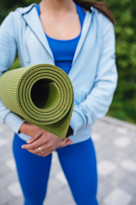 Килимок гімнастичний для йоги та фітнесу Power System PS-4014 PVC Fitness-Yoga Mat зелений, 173x61x0.6 см Київ - фото 10