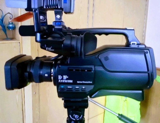 Професійна відеокамера: SONY HXR-MC1500P Харків - фото 2