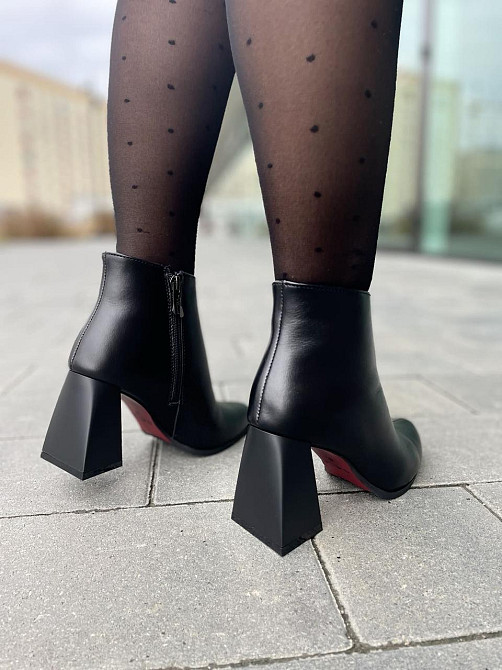 Nivelle Жіночі черевики NIVELLE чорні натуральна шкіра висота 10см каблук 8см 35р. (8016/8018-8 Коломыя - изображение 1