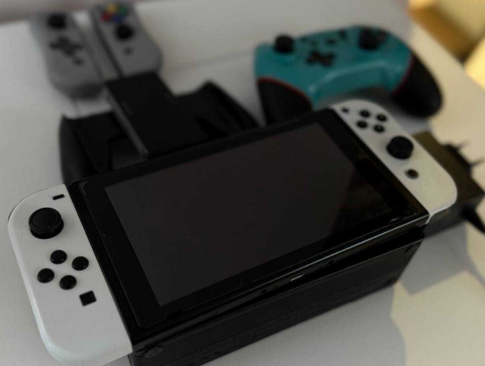 Приставка Nintendo Switch V2 Киев - изображение 1