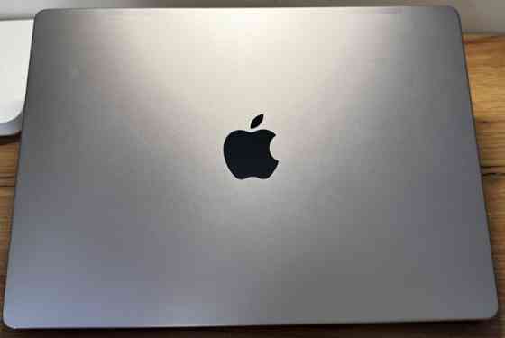 Ноутбук Apple MacBook .Pro 14’ 2021 M1 Pro 16Gb 512Gb Space Gray. Киев