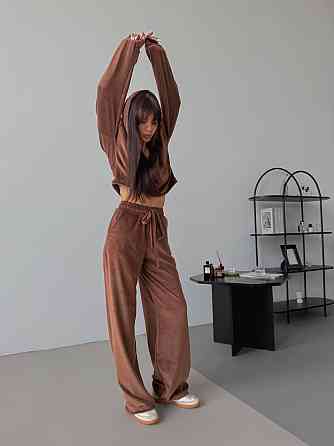 Жіночий м'який прогулянковий костюм двійка: кофта і штани з велюру Одеса