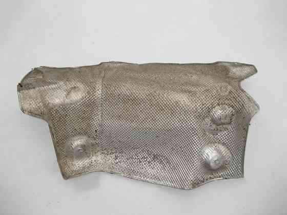 Mercedes-Benz  A1646820371 Захисний екран над лівою випускною трубою ML W164 GL X164 Одесса