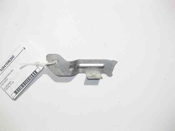 Mercedes-Benz  A2641590200 Металевий кронштейн для двигуна M264 R4 1.5 2.0л Одесса