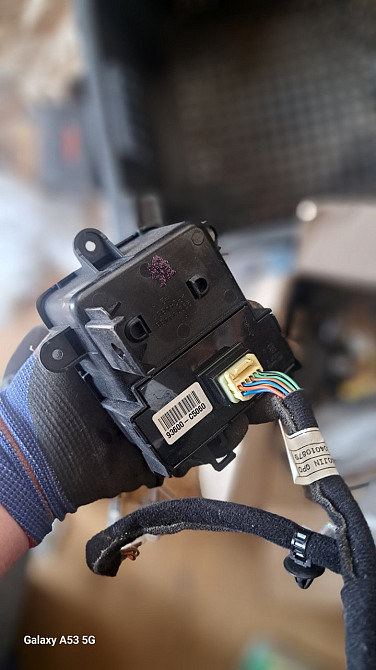 Блок кнопок консоли KIA Sorento UM (2014–2025) 93600-C5060 Киев - изображение 1