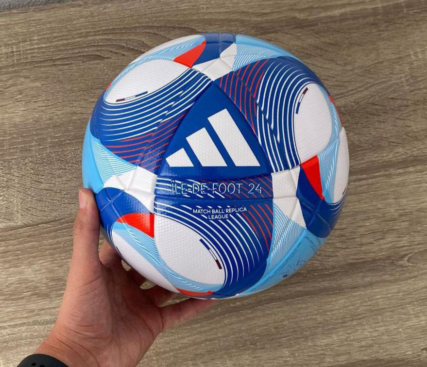 Футбольний м'яч Ліги Чемпіонів Adidas UCL League IX4060 24/25 (FIFA QUALITY) розмір 5 (оригінал) Львів - фото 10