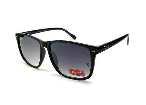 Окуляри сонцезахисні чоловічі чорні Wayfarer Ray Ban Київ