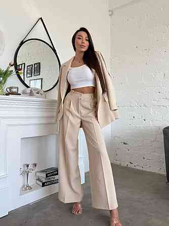 Женский классический брючный костюм двойка: пиджак и брюки креп-костюмка Беж, 46/48 Одесса