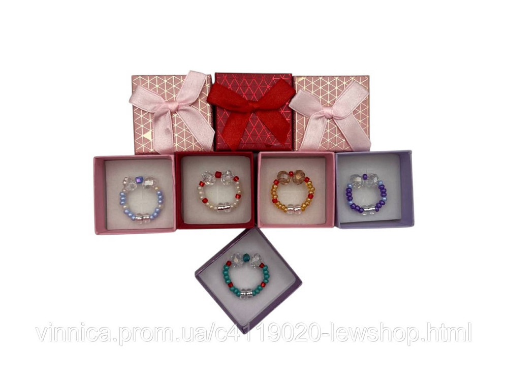 Кільця ручної роботи для дівчат та жінок у коробці Чернівці - фото 6