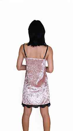 Жіноча нічна сорочка з халатиком із мармурового велюру Пудровий S Харків