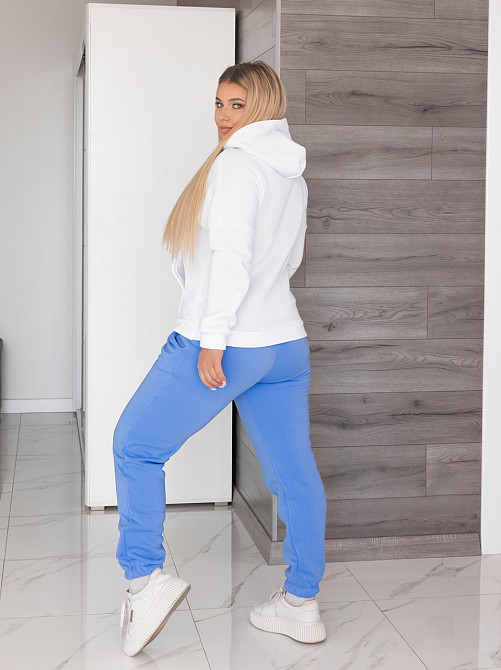 Женский теплый спортивный костюм 