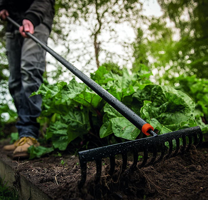 Универсальные Садовые Грабли металлические 14 зубьев Fiskars 