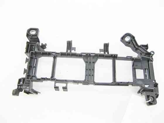 Mercedes-Benz  A2465400240 Кронштейн блоку реле та запобіжників у ногах переднього пасажира CLA Shooting Brake X117 CLA C117 GLA X156 Одеса