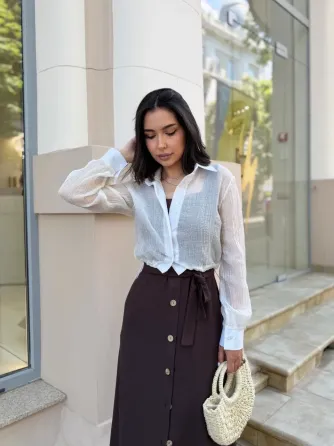 Та сама сорочка, яка пасує практично до всього. Одеса