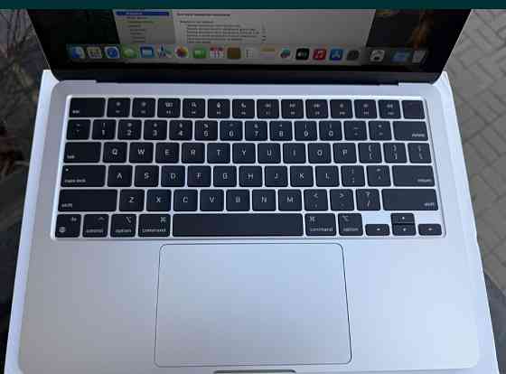 Ноутбук Open Box MacBook Air 2024 M3 8/256gb Starlight Киев