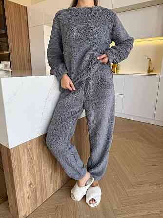 Жіноча затишна піжама-двійка: кофта та штани махра тедді Графіт, 42/46 Одеса