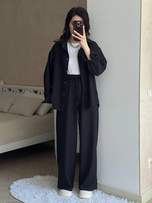 Женский базовый брючный костюм двойка: рубашка и брюки в полоску турецкий тиар 42/46, Черный Одесса - изображение 1