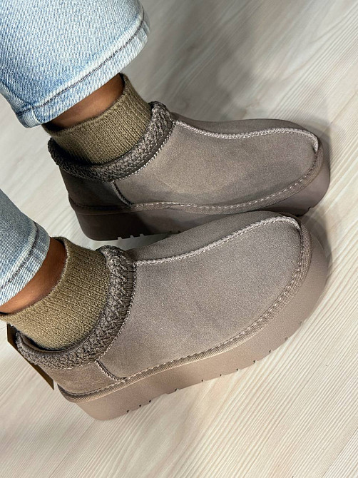 Уггі жіночі Hengji 90-6 з носком і вишивкою натуральна замша бежеві, 38, 24,5 см Київ - фото 19