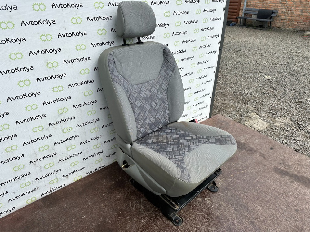 Сидіння переднє пасажирське одинарне Opel Vivaro 2001-2013 Ковель - фото 1