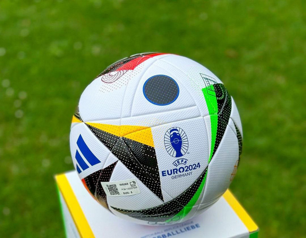 Футбольний м'яч Ліги Чемпіонів Adidas UCL League IX4060 24/25 (FIFA QUALITY) розмір 5 (оригінал) Львів - фото 9