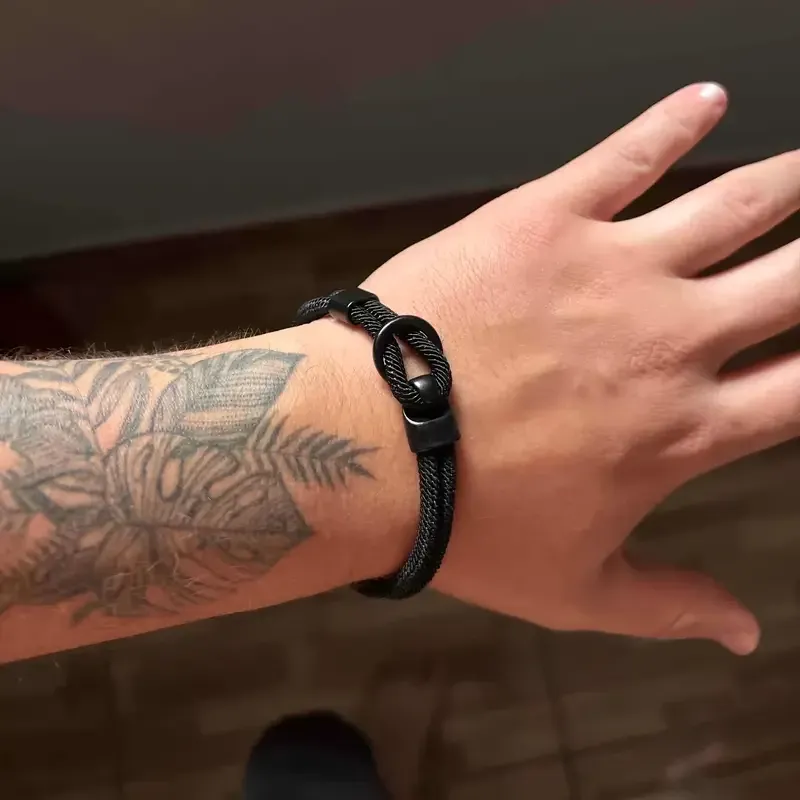 Браслет унисекс чёрного цвета из шнура с узлом – минималистичный аксессуар, подарок для него и неё, 21 см Киев - изображение 4