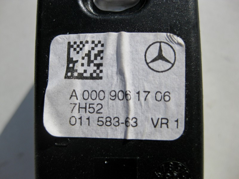 Mercedes-Benz  A0009061706 7H52 Плафон у задній лівій стельовій ручці сірий E-Class W213 CLS C257 G-Class W463 Одесса - изображение 3