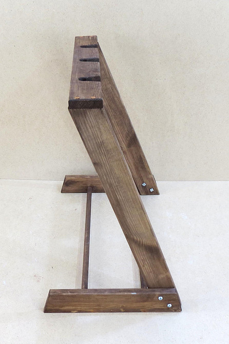 Напольная стойка для гитар 