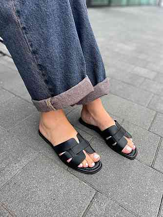 YES MILE Зручні жіночі шльопанці зі штучної шкіри чорні на низькому ходу YES MILE SF-16 р. 36-4 Коломия