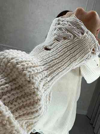 Женское уютное теплое платье свободного силуэта с рваным эффектом машинная вязка Одесса