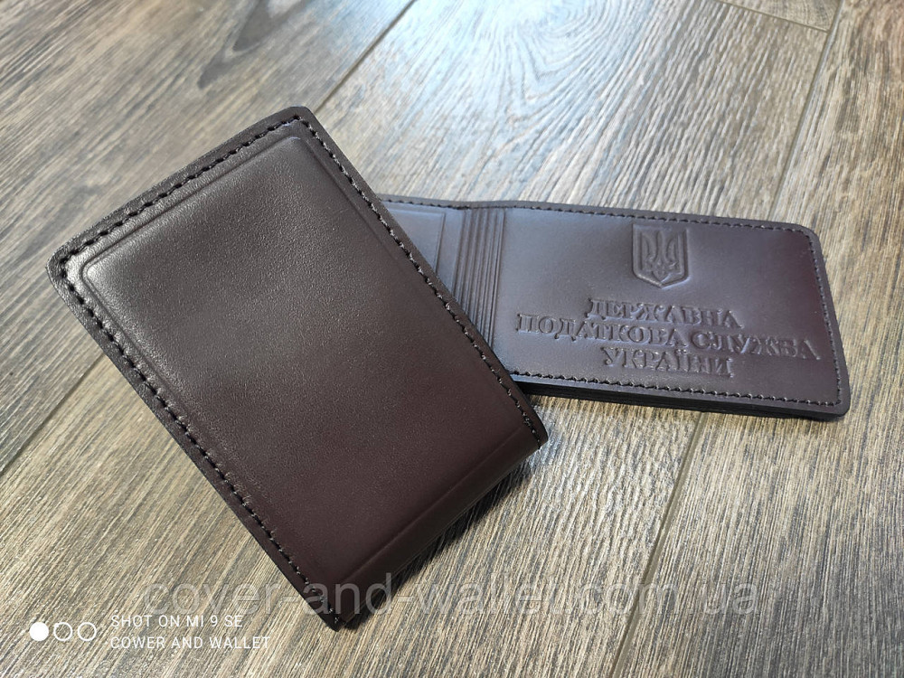 Обложка с дополнительным клапаном на удостоверение 