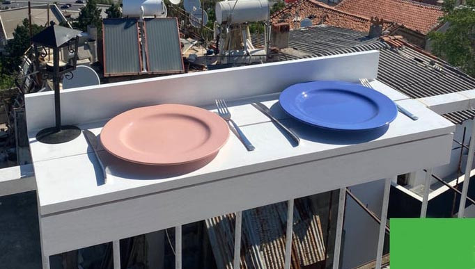 Подвесной балконный столик 