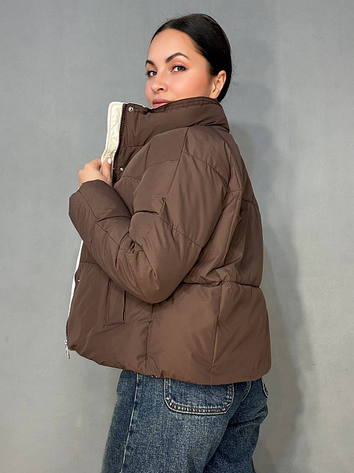 Куртка женская Runfesine 88216 короткая с молочным воротником-стойкой коричневая, коричневый, L Киев - изображение 14
