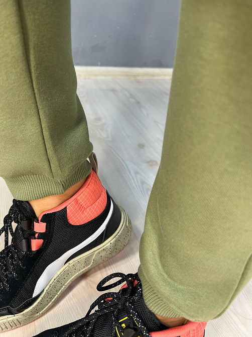 Костюм женский Pepper mint 24-13-14 простой брюки джогеры на резинке и свитшот оверсайз утепленный флис хаки, хаки, L Киев - изображение 14