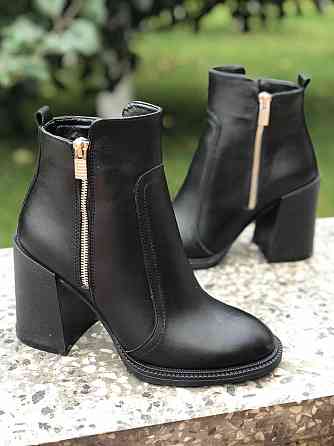 Чорні жіночі шкіряні черевики на стійкому каблуці весна осінь демісезонні, з натуральної шкіри Коломыя