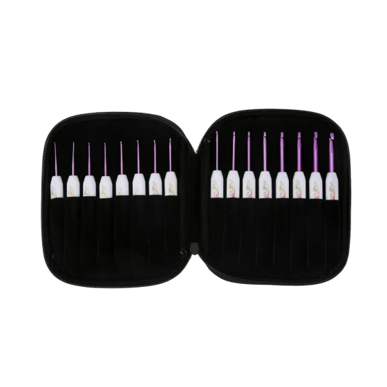 Набор крючков для вязания в косметичке, 16 штук белых крючков, размер 1.0/6.0 мм Каменец-Подольский