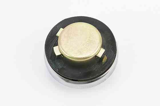 Кришка бака кругла з ключем Киев