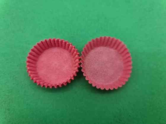 Тартолетка для кексів "Кругла рожева"D30 H9,5 (100шт)/3а/ (1 уп.) Харків
