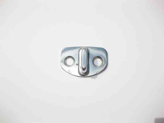 VAG  3B0837033K Петля - вуха замка дверей VW Golf 4 Одесса