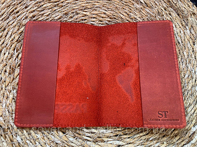 Красная кожаная обложка на паспорт карта мира ST Leather Киев - изображение 6