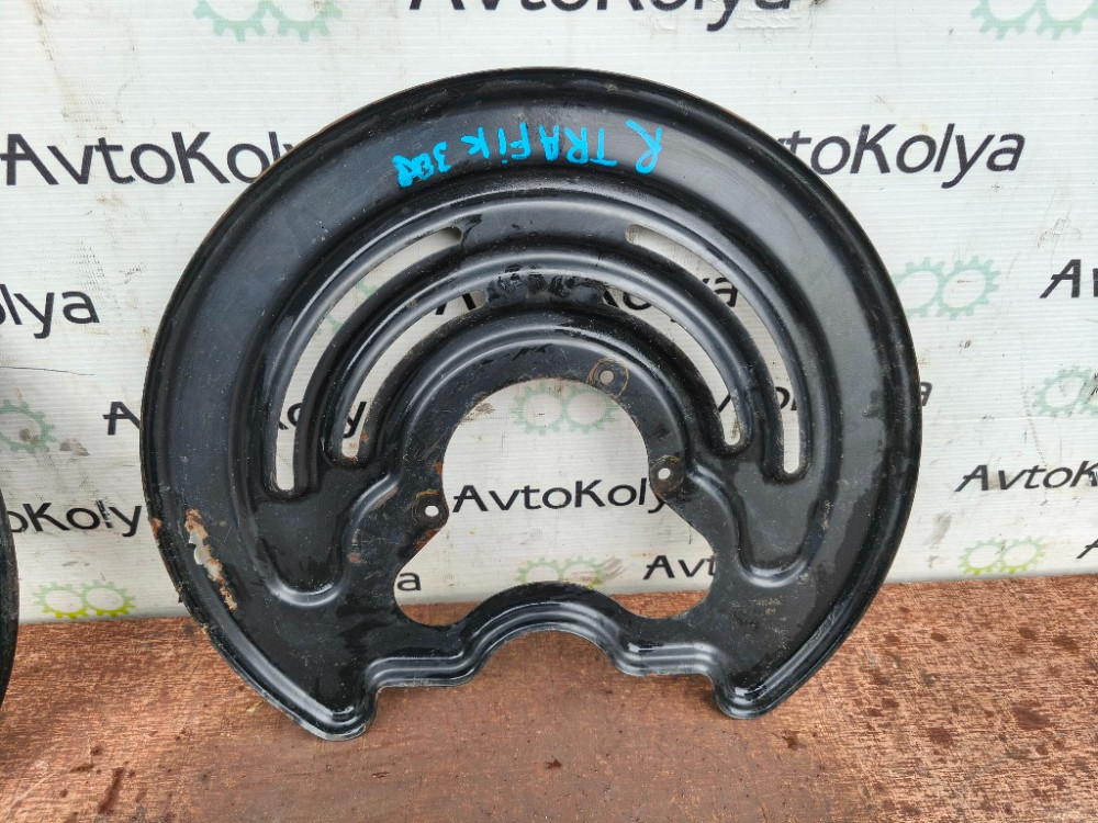 Захисний кожух гальмівного диска задній правий Opel Vivaro 2001-2013 (8200741199) Ковель - изображение 1