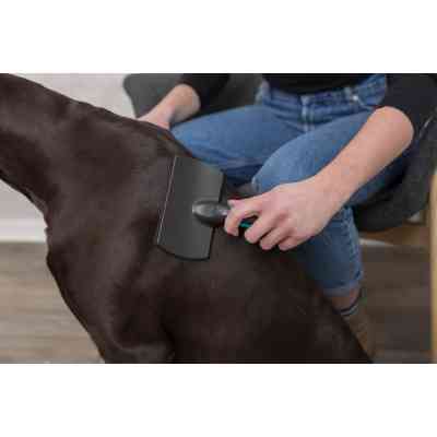 Расческа для животных Trixie Пуходерка для ухода за шерстью и подшерстком у собак 12х20 см (4011905241333) Винница