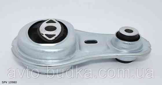Опора двигуна (вісімка нижня) Рено Трафік ll 2.5 D 135 / 146л.с. 03-> SPV SPV10980 Киев